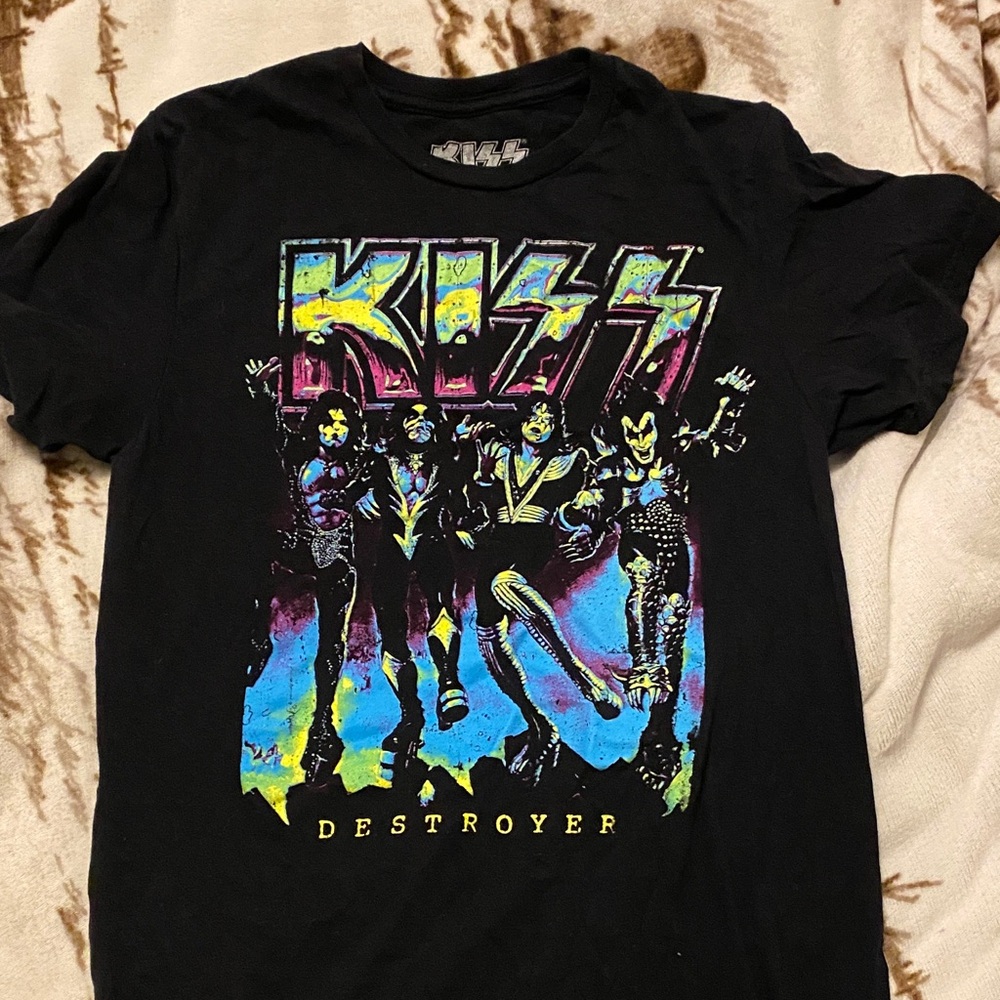 Kiss Black Graphic Tee